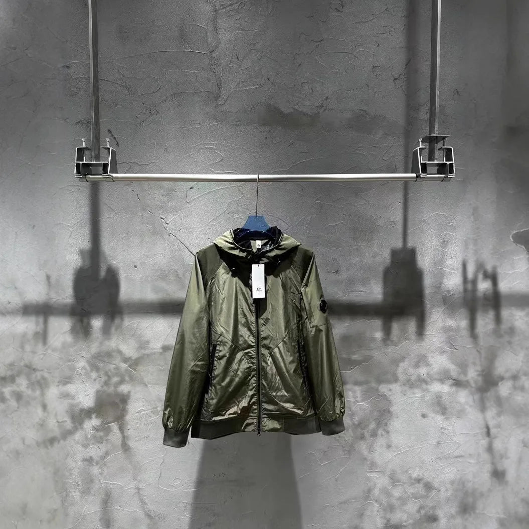 سترة مقاومة للماء