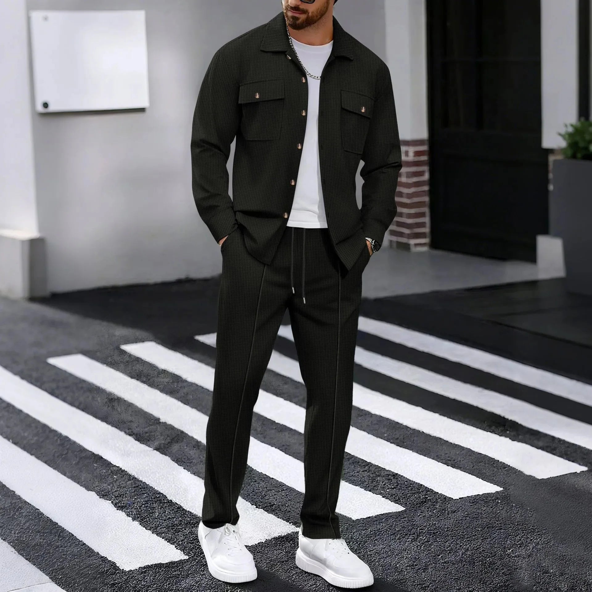 بدلة أنيقة من قطعتين